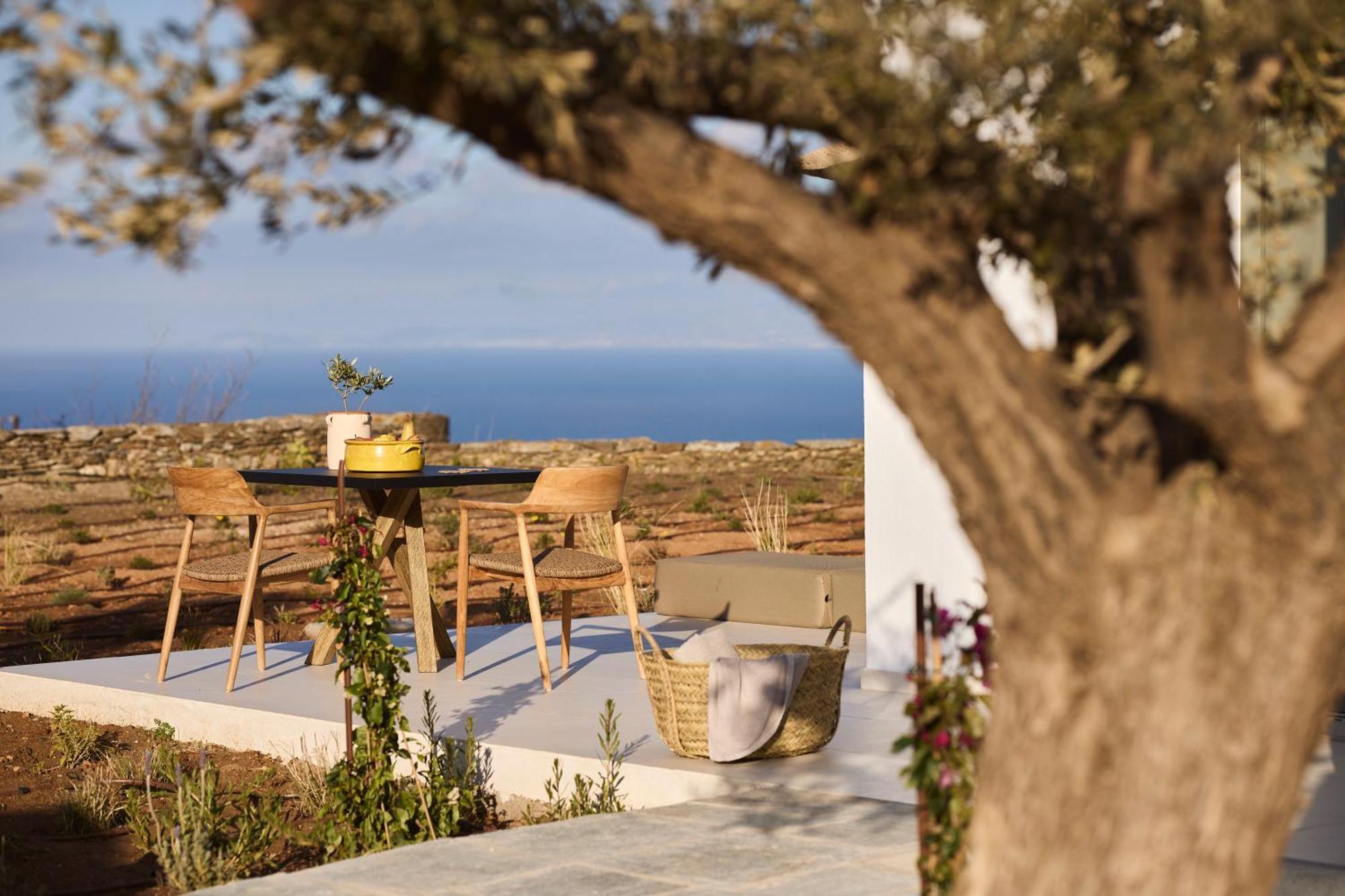 Superior Suite with Sea View & Hot-tub (70m from main building)